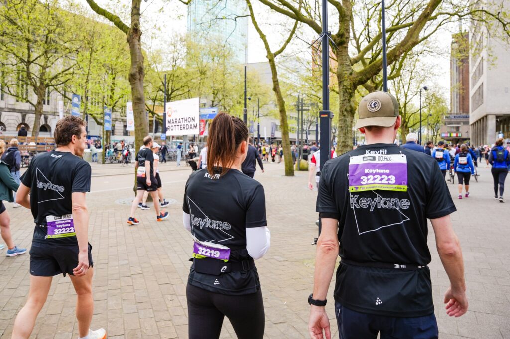 Keylane colleagues running together during a marathon event