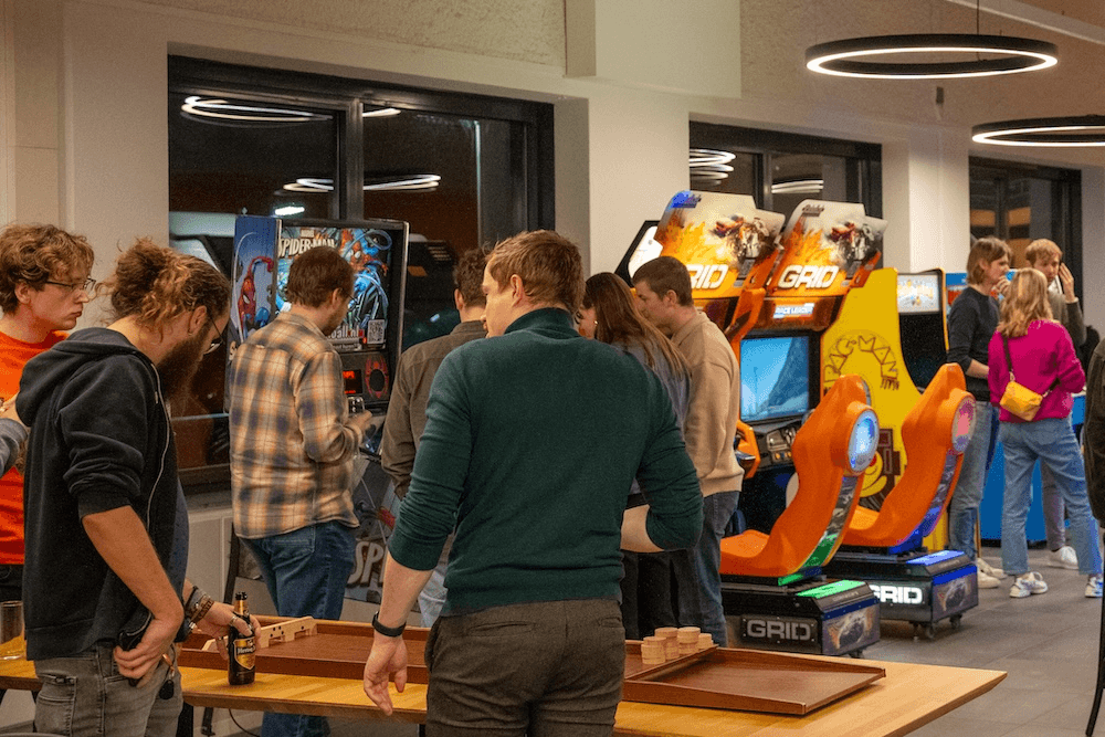 Alumni at Keylane Alumni Drinks 2024